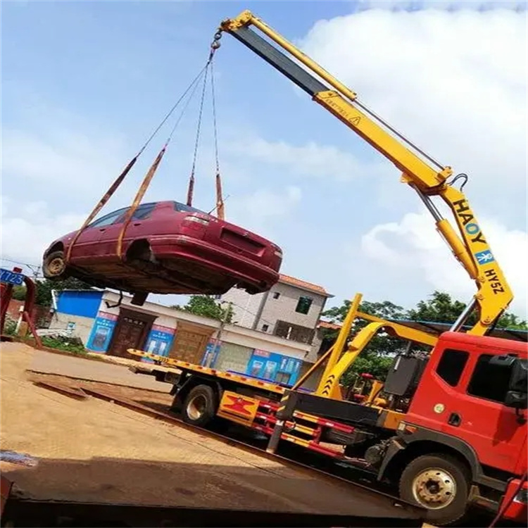 枞阳县吊车吊汽车的正确方法